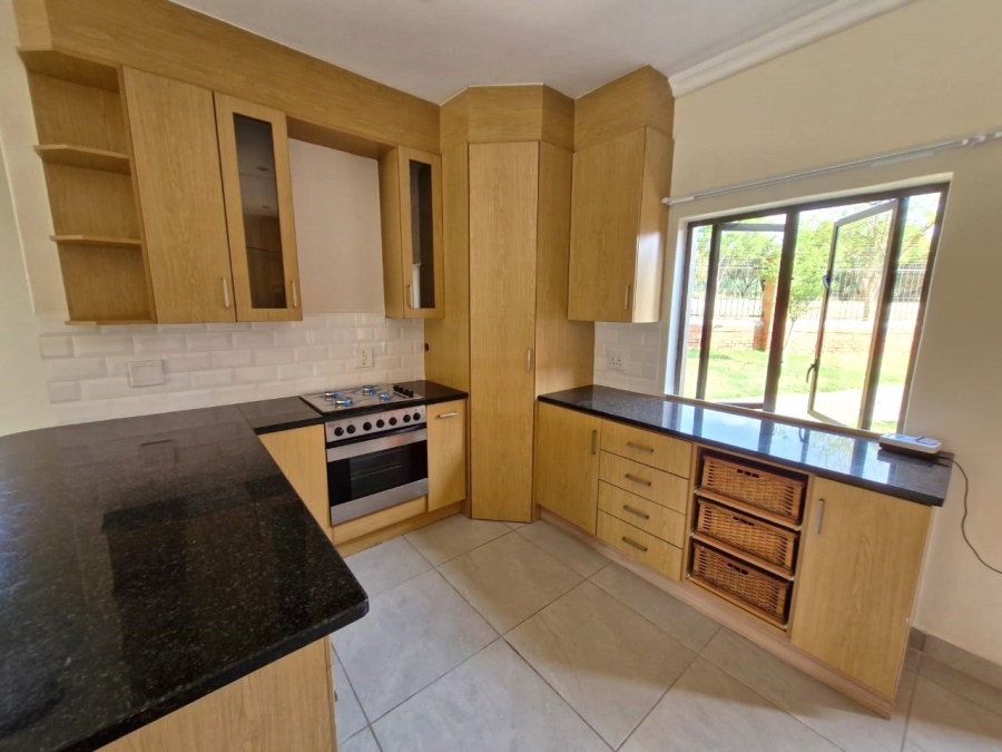 To Let 3 Bedroom Property for Rent in Meerhof North West